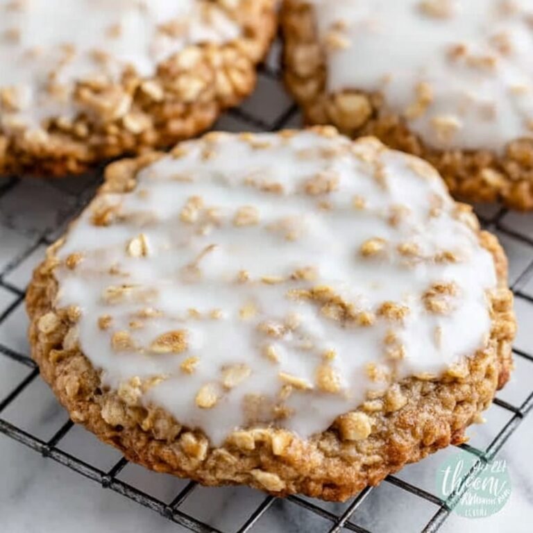 Iced Oatmeal Cookies – Crumbl Copycat Recipe